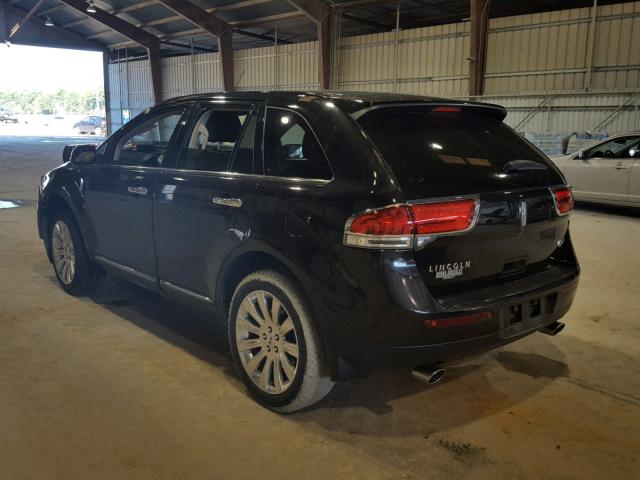 2LMDJ6JK6DBL20171 - 2013 LINCOLN MKX BLACK photo 3
