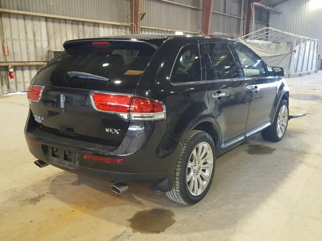 2LMDJ6JK6DBL20171 - 2013 LINCOLN MKX BLACK photo 4