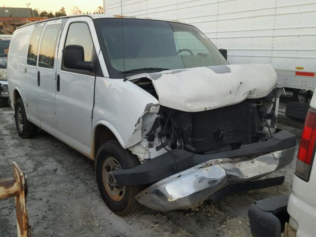 1GTGG25V371147105 - 2007 GMC SAVANA G25 WHITE photo 1