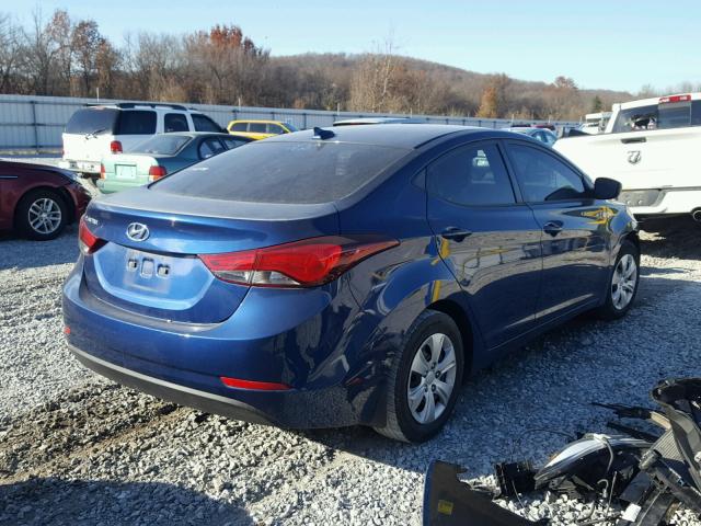 5NPDH4AE9GH682174 - 2016 HYUNDAI ELANTRA SE BLUE photo 4