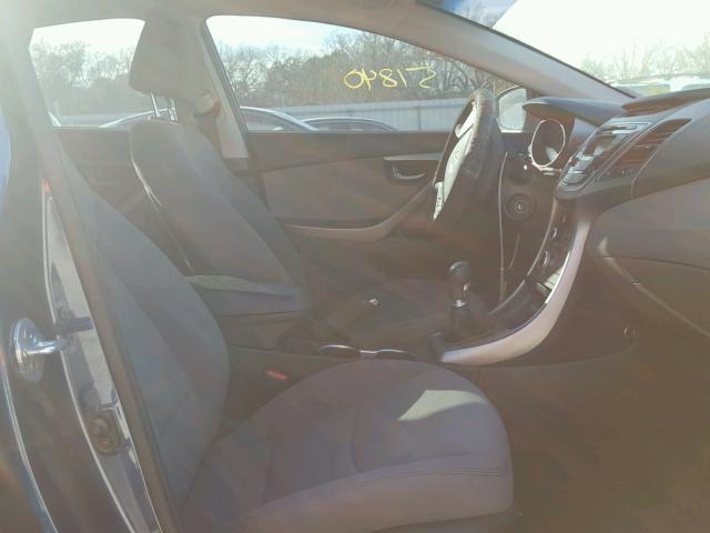 5NPDH4AE9GH682174 - 2016 HYUNDAI ELANTRA SE BLUE photo 5