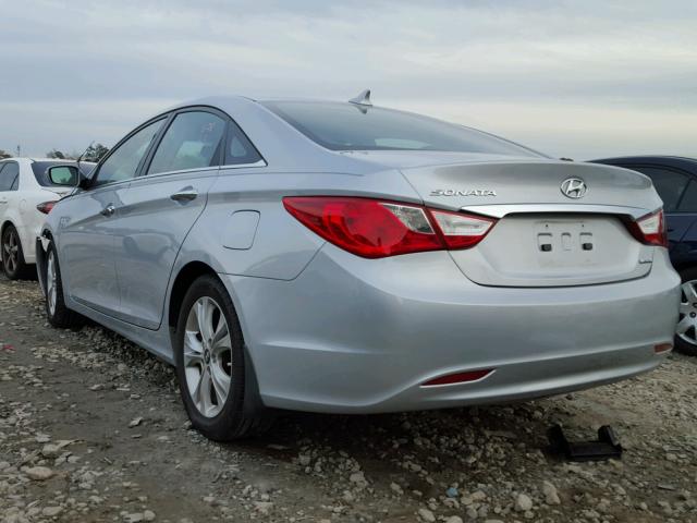 5NPEC4AC2BH279809 - 2011 HYUNDAI SONATA SE SILVER photo 3