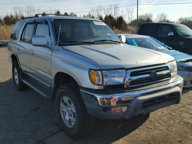 JT3HN86R4X0217929 - 1999 TOYOTA 4RUNNER SR SILVER photo 1