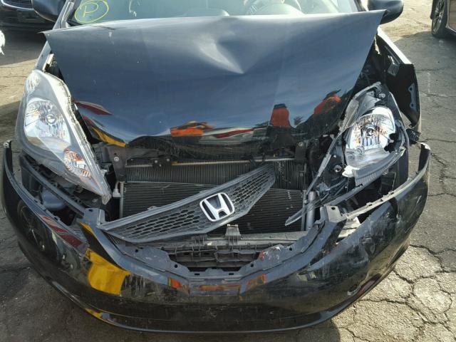 JHMGE88259C002938 - 2009 HONDA FIT BLACK photo 7