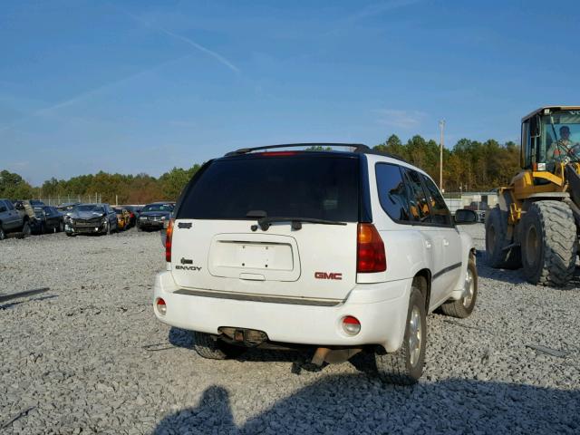 1GKDT13S172179728 - 2007 GMC ENVOY WHITE photo 4