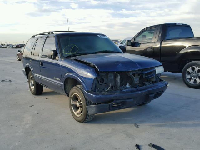 1GNCS13W32K203489 - 2002 CHEVROLET BLAZER BLUE photo 1