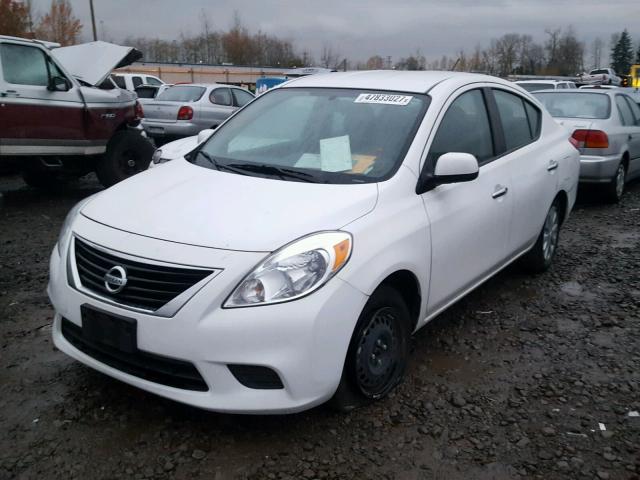 3N1CN7AP8DL879889 - 2013 NISSAN VERSA S WHITE photo 2