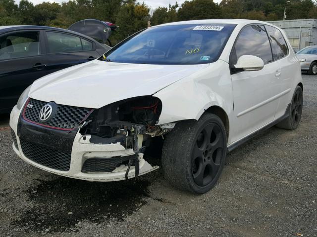 WVWEV71K06W070894 - 2006 VOLKSWAGEN NEW GTI WHITE photo 2