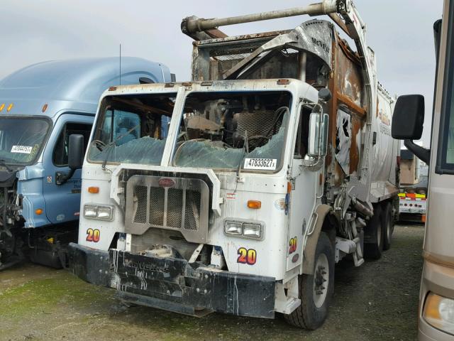 3BPZX50X3CF160750 - 2012 PETERBILT 320 WHITE photo 2