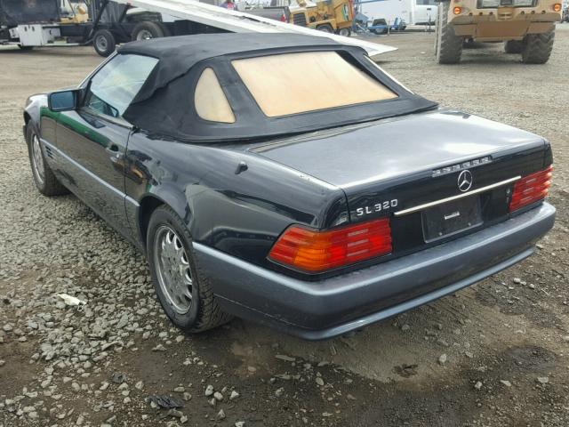 WDBFA63E6SF111409 - 1995 MERCEDES-BENZ SL 320 BLACK photo 3