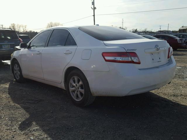 4T4BF3EK4BR128404 - 2011 TOYOTA CAMRY BASE WHITE photo 3