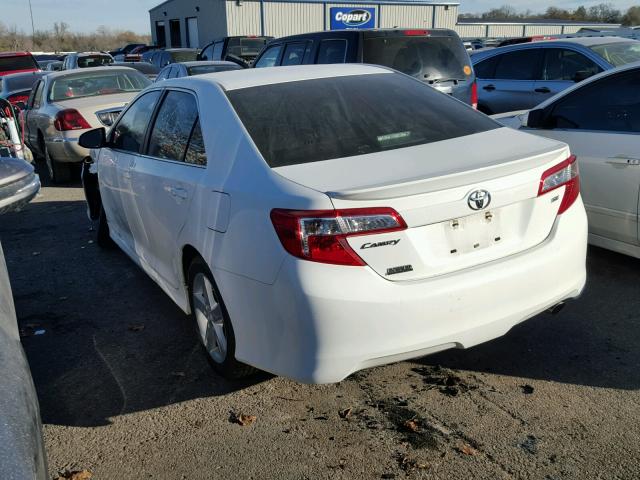 4T1BF1FK8CU587014 - 2012 TOYOTA CAMRY BASE WHITE photo 3