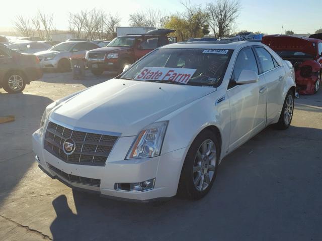 1G6DV57V680176051 - 2008 CADILLAC CTS HI FEA WHITE photo 2