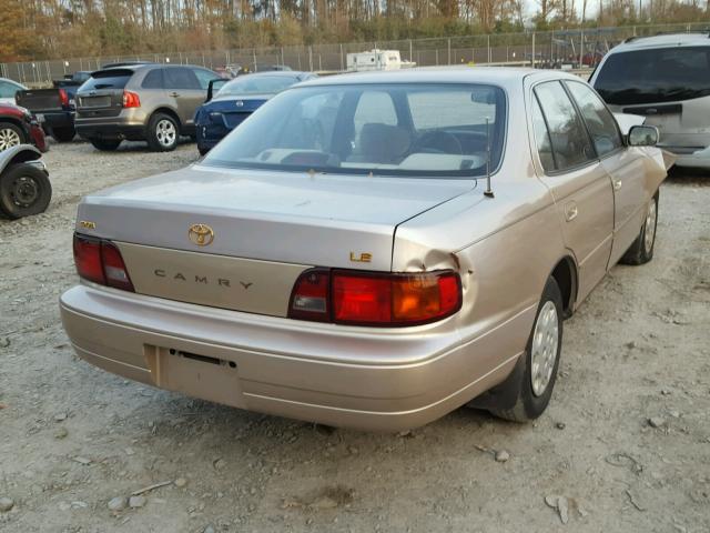 JT2BG12K1T0414667 - 1996 TOYOTA CAMRY DX GOLD photo 4