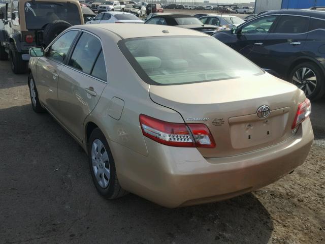 4T4BF3EKXAR009674 - 2010 TOYOTA CAMRY BASE TAN photo 3