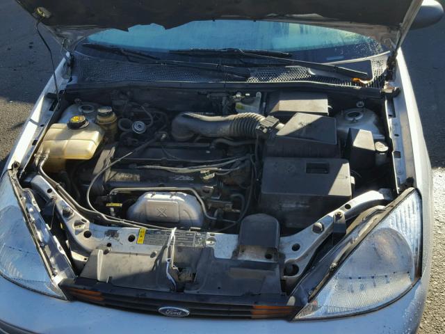 3FAFP3138YR246053 - 2000 FORD FOCUS ZX3 SILVER photo 7