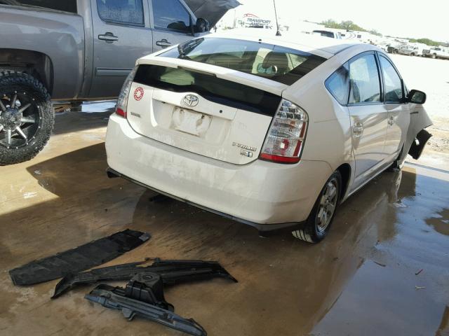 JTDKB20U483325729 - 2008 TOYOTA PRIUS WHITE photo 4