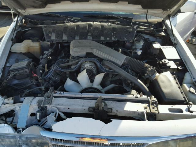 2FALP73W1RX208197 - 1994 FORD CROWN VICT WHITE photo 7