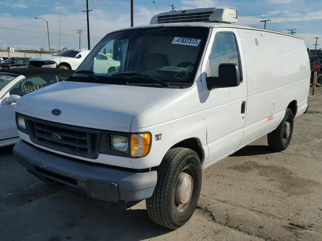 1FTSS34F2YHB23444 - 2000 FORD ECONOLINE WHITE photo 2