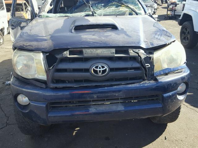 5TEKU72NX6Z246058 - 2006 TOYOTA TACOMA DOU BLUE photo 7