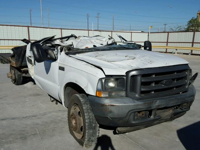 1FDAW56F32EA58293 - 2002 FORD F550 SUPER WHITE photo 1