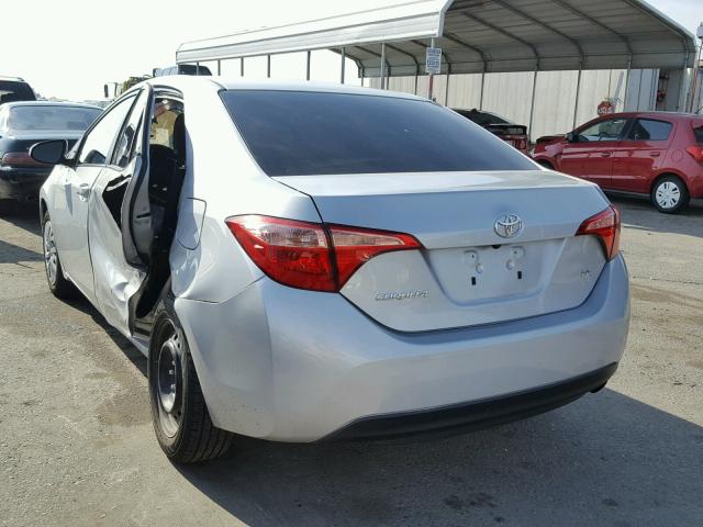 5YFBURHE6HP623853 - 2017 TOYOTA COROLLA L SILVER photo 3