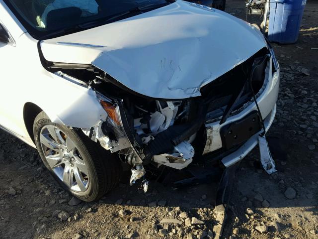 1G4GH5E31DF293154 - 2013 BUICK LACROSSE P WHITE photo 9