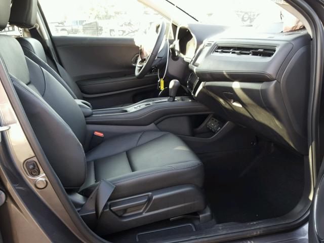 3CZRU5H79HM724301 - 2017 HONDA HR-V EXL GRAY photo 5