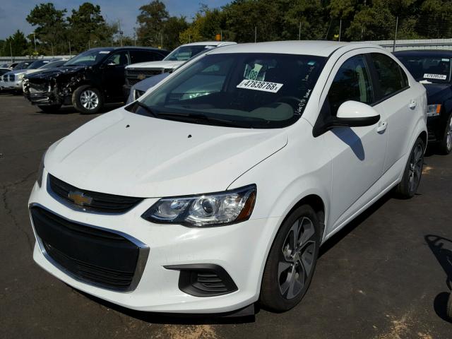 1G1JF5SB5J4107336 - 2018 CHEVROLET SONIC PREM WHITE photo 2