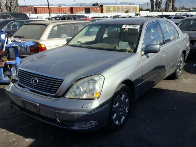 JTHBN30F620079367 - 2002 LEXUS LS 430 GRAY photo 2