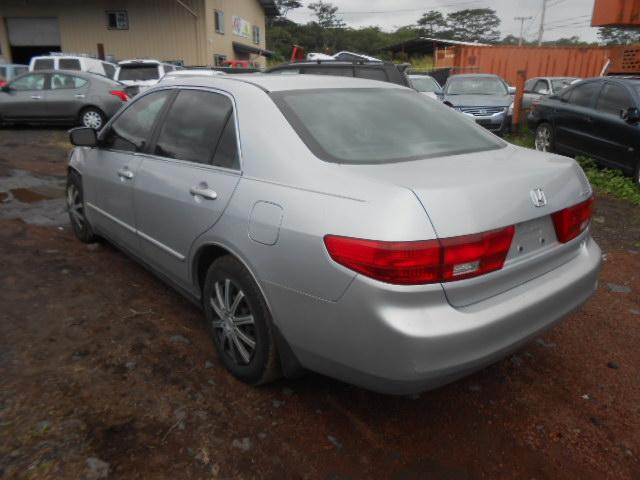 1HGCM56455A022510 - 2005 HONDA ACCORD LX SILVER photo 3