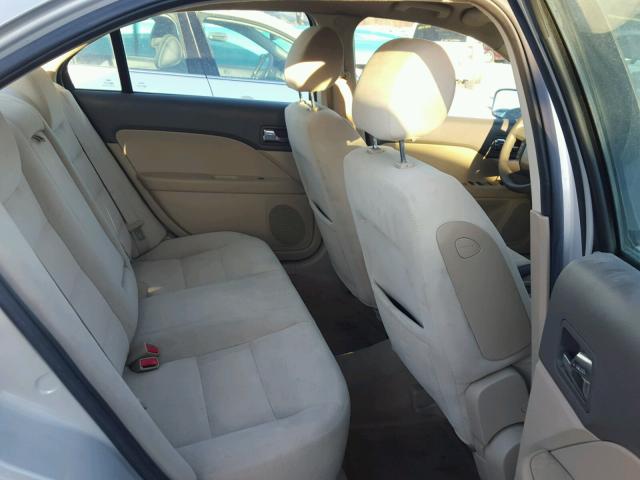 3FAHP07Z18R107787 - 2008 FORD FUSION SE GRAY photo 6