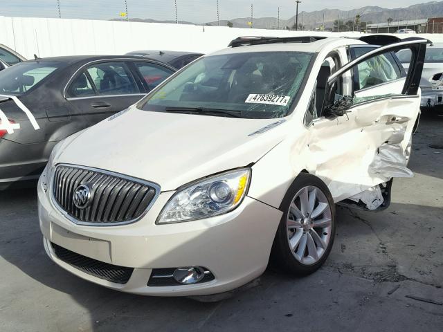 1G4PR5SK8F4184925 - 2015 BUICK VERANO CON CREAM photo 2