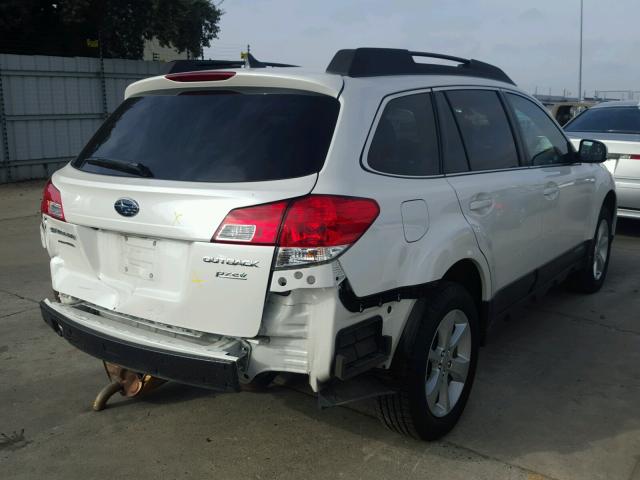 4S4BRBDC6E3289689 - 2014 SUBARU OUTBACK 2. WHITE photo 4