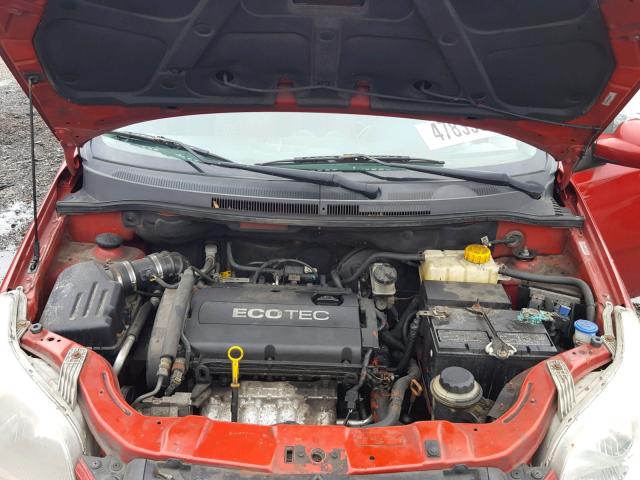 KL1TD66E79B634292 - 2009 CHEVROLET AVEO LS RED photo 7