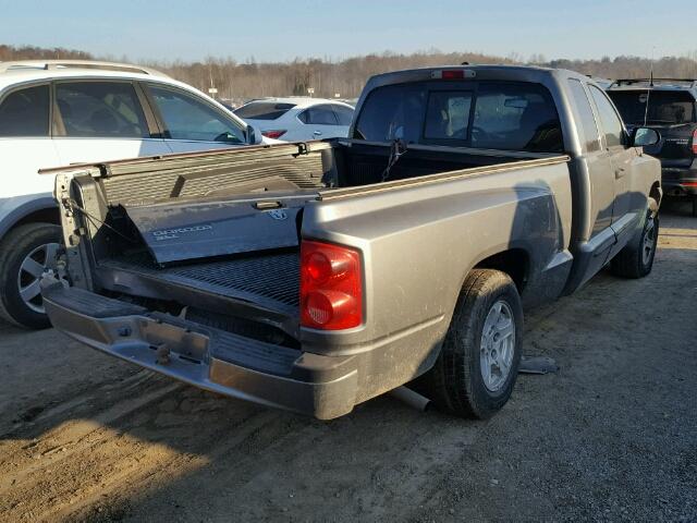 1D7HE42KX7S214704 - 2007 DODGE DAKOTA SLT GRAY photo 4