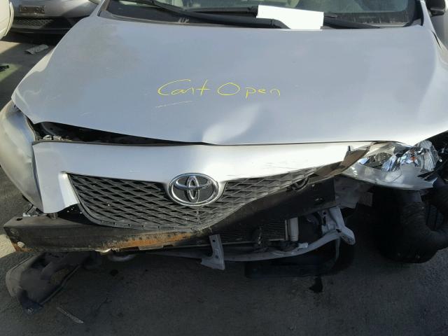 1NXBU40E29Z159667 - 2009 TOYOTA COROLLA BA GRAY photo 7