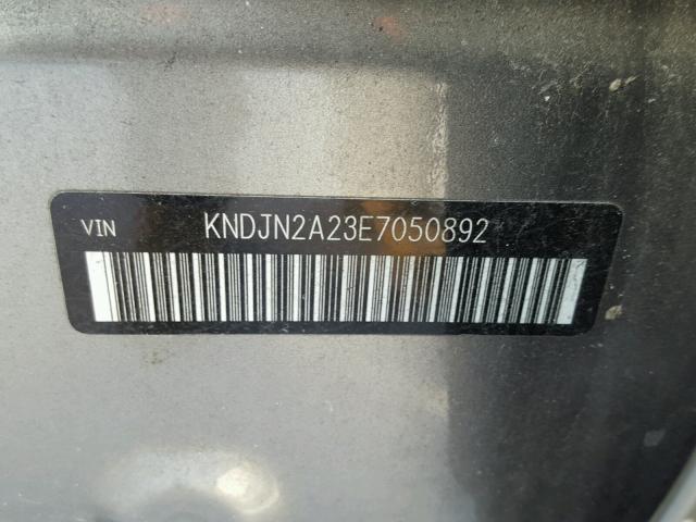 KNDJN2A23E7050892 - 2014 KIA SOUL GRAY photo 10