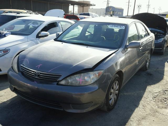 4T1BE32K26U709133 - 2006 TOYOTA CAMRY LE 石墨色 照片 2