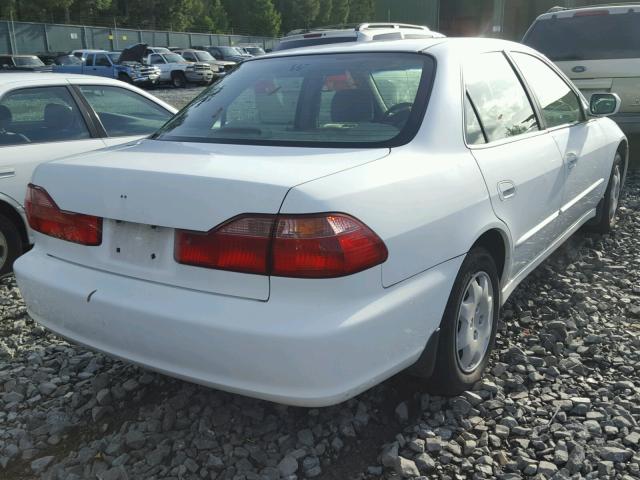 JHMCG5646XC034354 - 1999 HONDA ACCORD LX WHITE photo 4