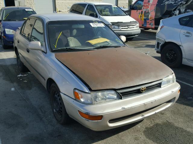 1NXBB02E7VZ527847 - 1997 TOYOTA COROLLA DX GOLD photo 1