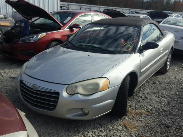 1C3EL75R55N704092 - 2005 CHRYSLER SEBRING GT SILVER photo 2