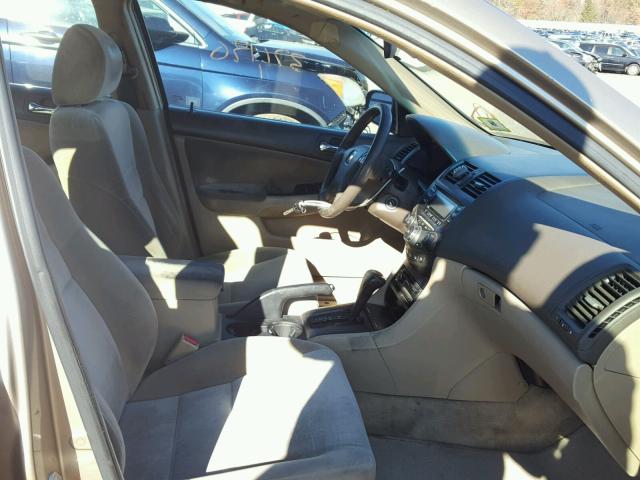 1HGCM56435A168999 - 2005 HONDA ACCORD LX GOLD photo 5