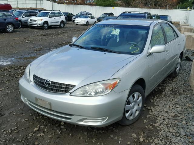 4T1BE32KX3U259629 - 2003 TOYOTA CAMRY LE SILVER photo 2
