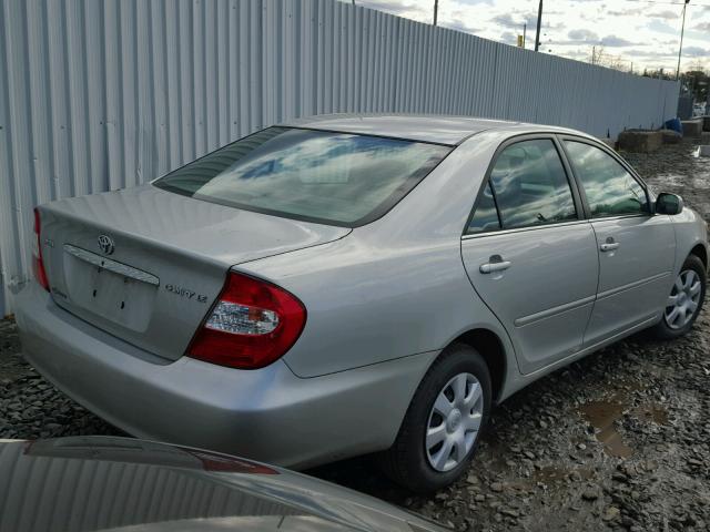 4T1BE32KX3U259629 - 2003 TOYOTA CAMRY LE SILVER photo 4