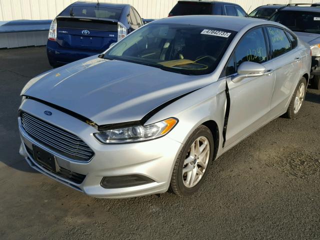 3FA6P0H77GR316065 - 2016 FORD FUSION SE SILVER photo 2