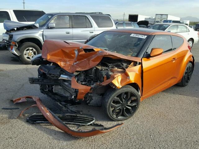 KMHTC6AD0CU054271 - 2012 HYUNDAI VELOSTER B ORANGE photo 2