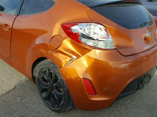 KMHTC6AD0CU054271 - 2012 HYUNDAI VELOSTER B ORANGE photo 9