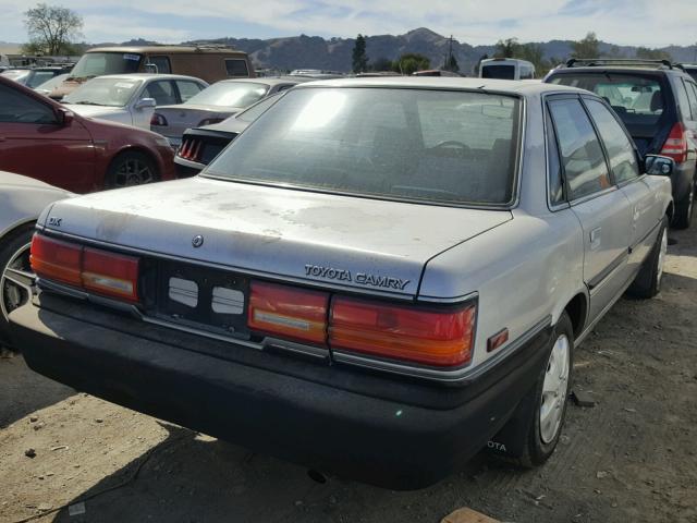 JT2SV21E3L3427121 - 1990 TOYOTA CAMRY DLX GRAY photo 4