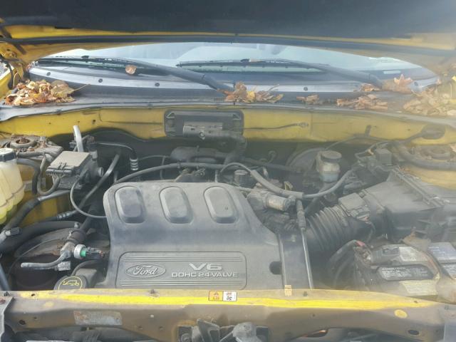 1FMCU04112KB03421 - 2002 FORD ESCAPE XLT YELLOW photo 7